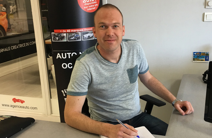 image groupe-collaborateur-responsable-agence automobiliere-Jimmy_JOHNSON.jpg